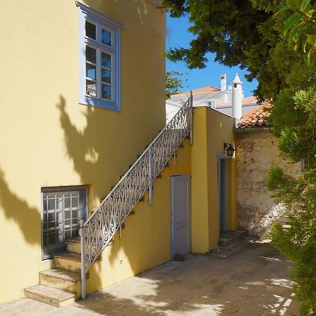 Villa Spetses 외부 사진